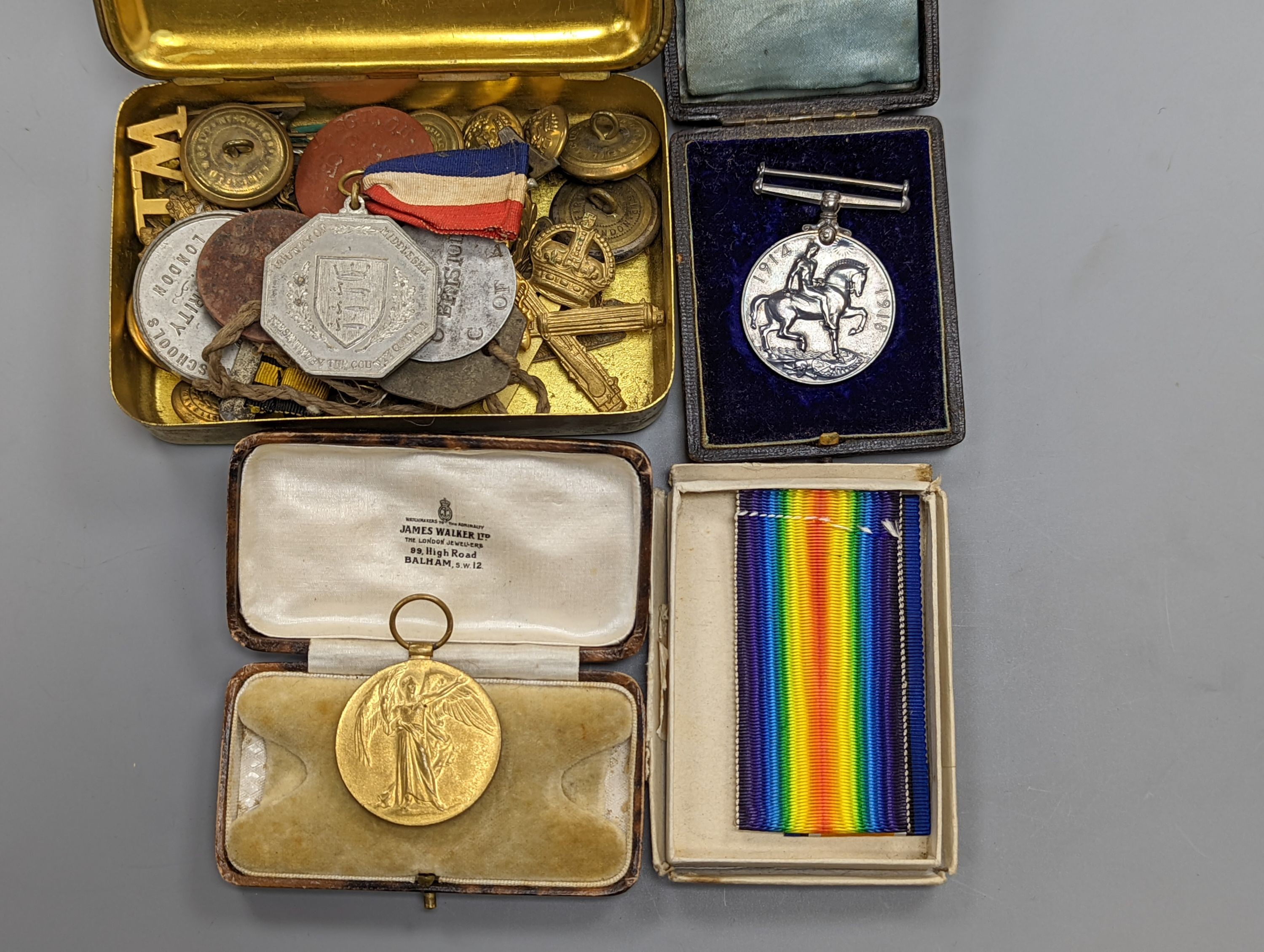 A WW1 pair to 1748 SJT. O.H.BRISTOL 2- CO. OF LOND, Y. and Related Badges, buttons, dog tags and other medals